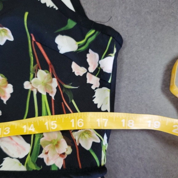 Victoria Beckham Black Floral Dress - Picture 9 of 9